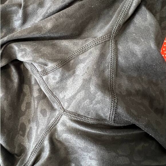 Sweaty Betty All Day Leggings Black Emboss Animal Print Full Length Women's XS - Picture 7 of 11